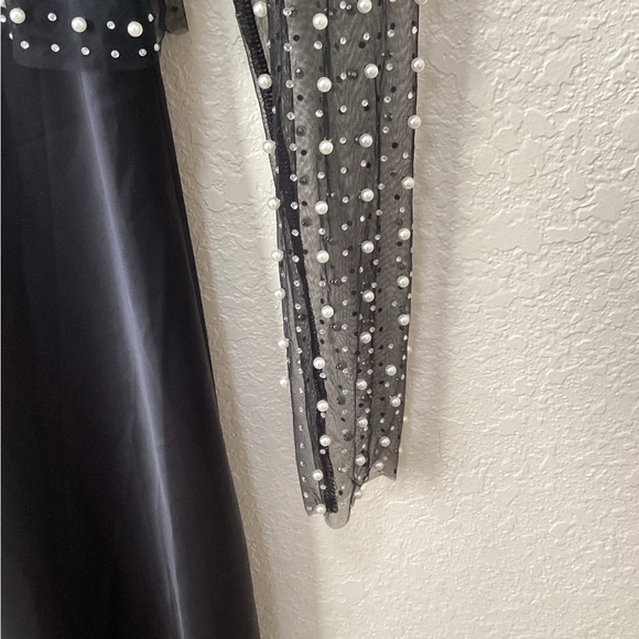 New House Of Harlow dress and pearl embellished jacket - Picture 8 of 9